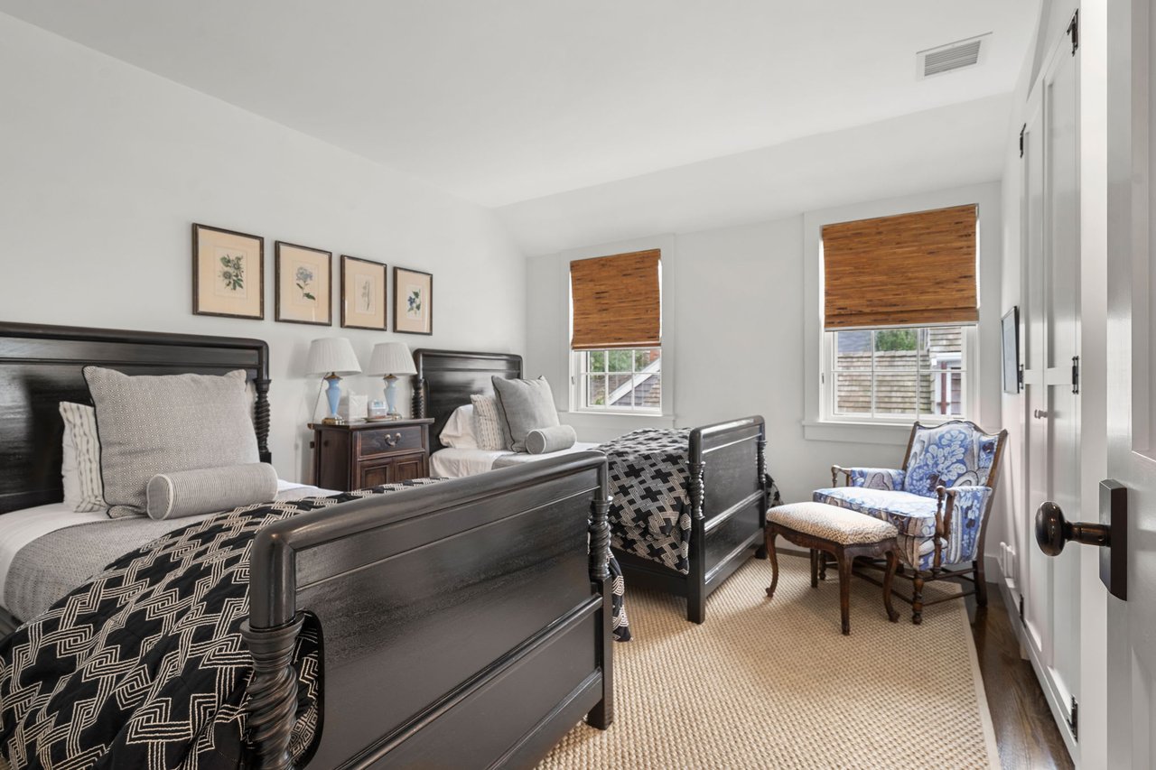 7 Judith Chase Ln - Guest House