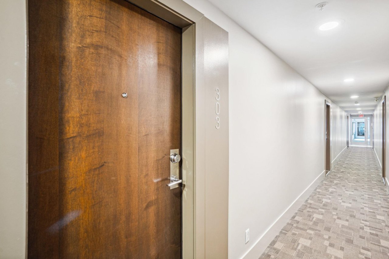 303-1680 W 4th Ave