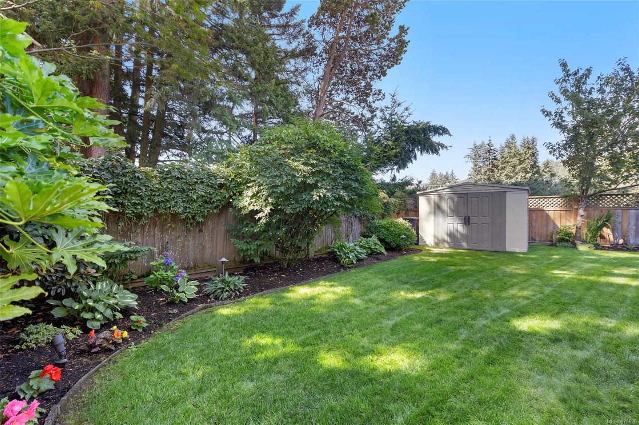 3278 Walfred Pl, Langford