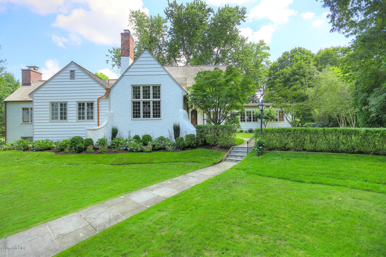 23 Clapboard Rdg Rd