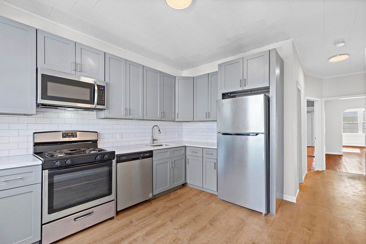 75 Nelson Ave, #2