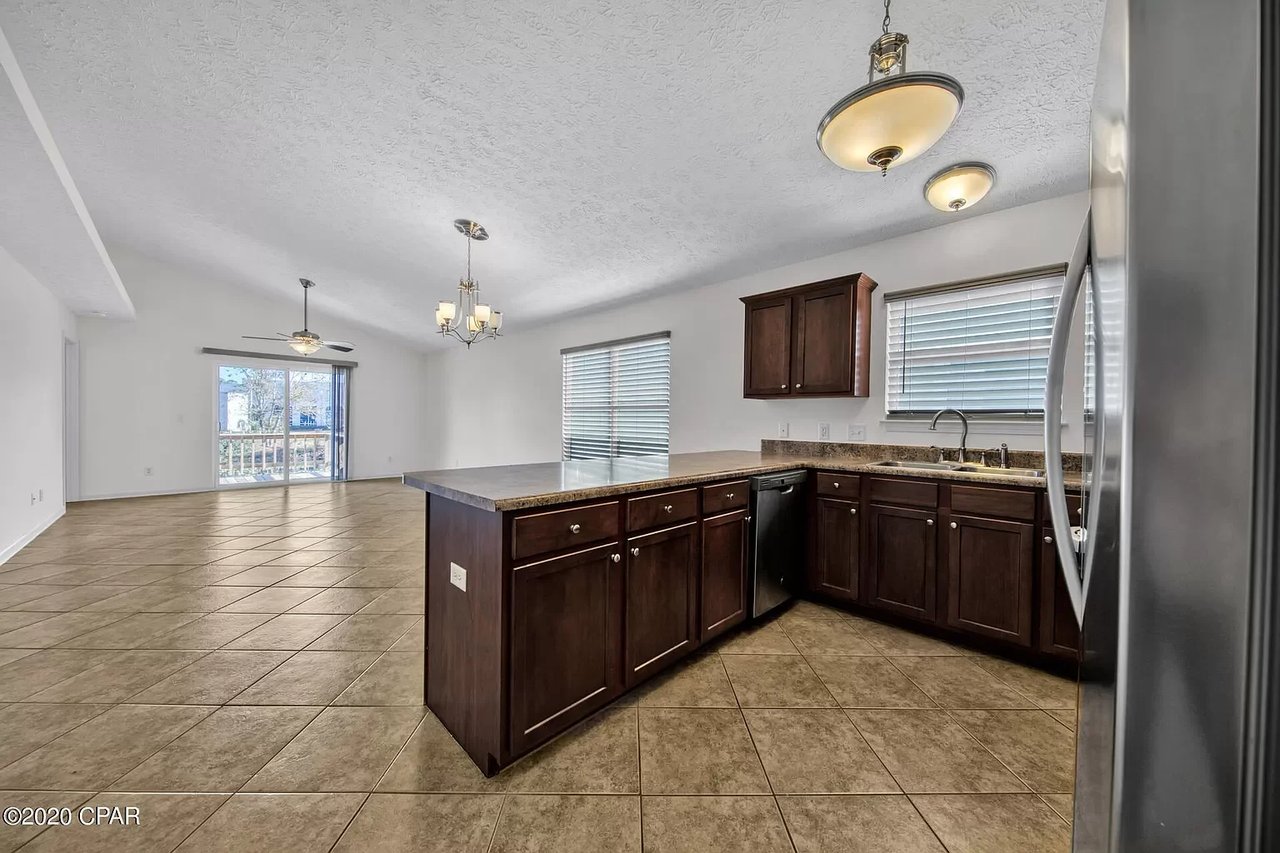 134 White Cap Way