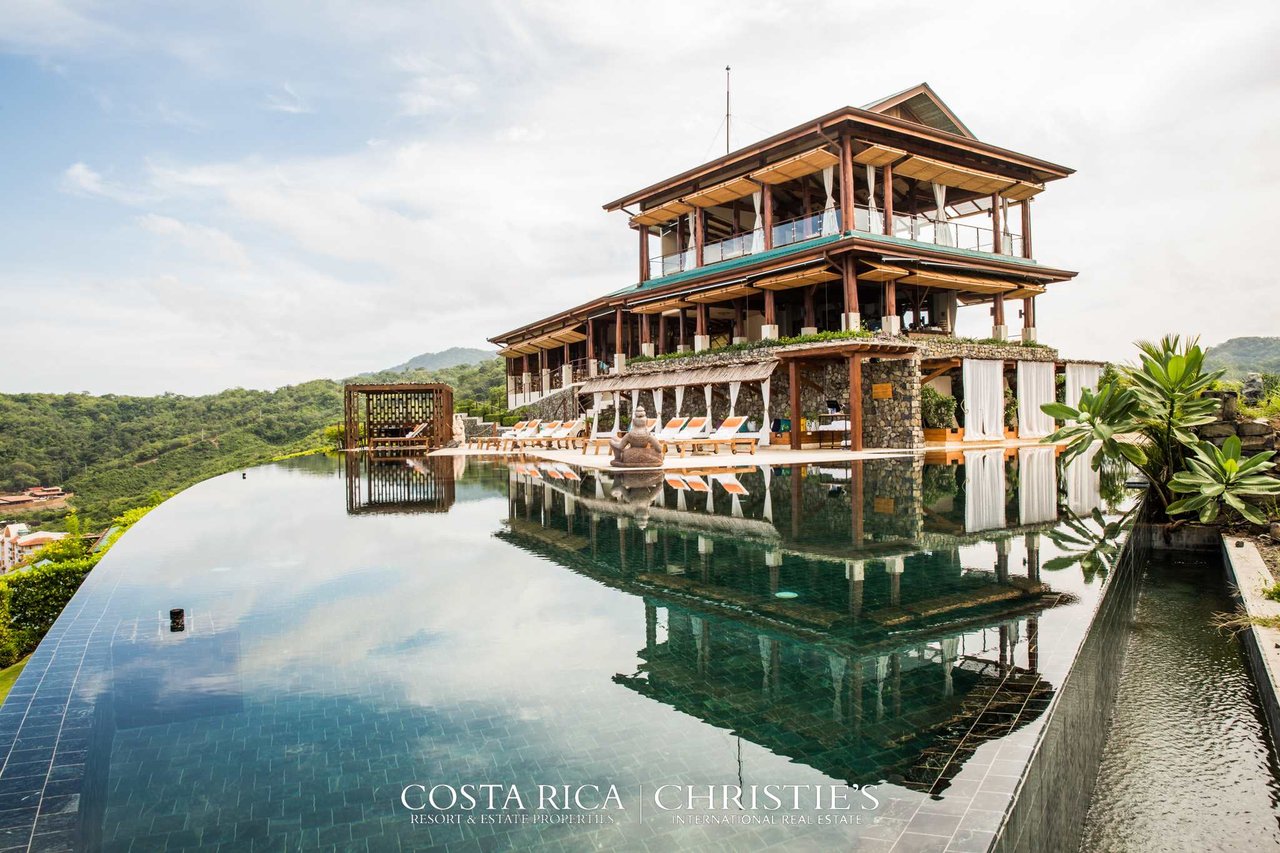 Casa Chameleon Residences Villa #2
