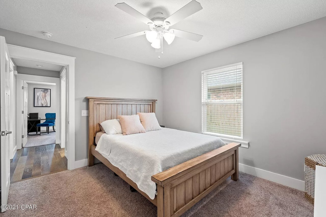 3606 AZALEA Court