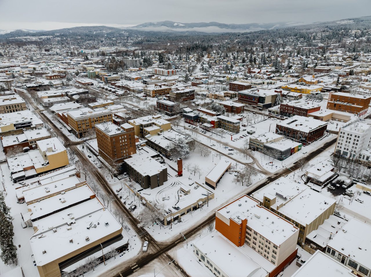 How to Winterize Your Home in Washington State: A Guide for Homeowners