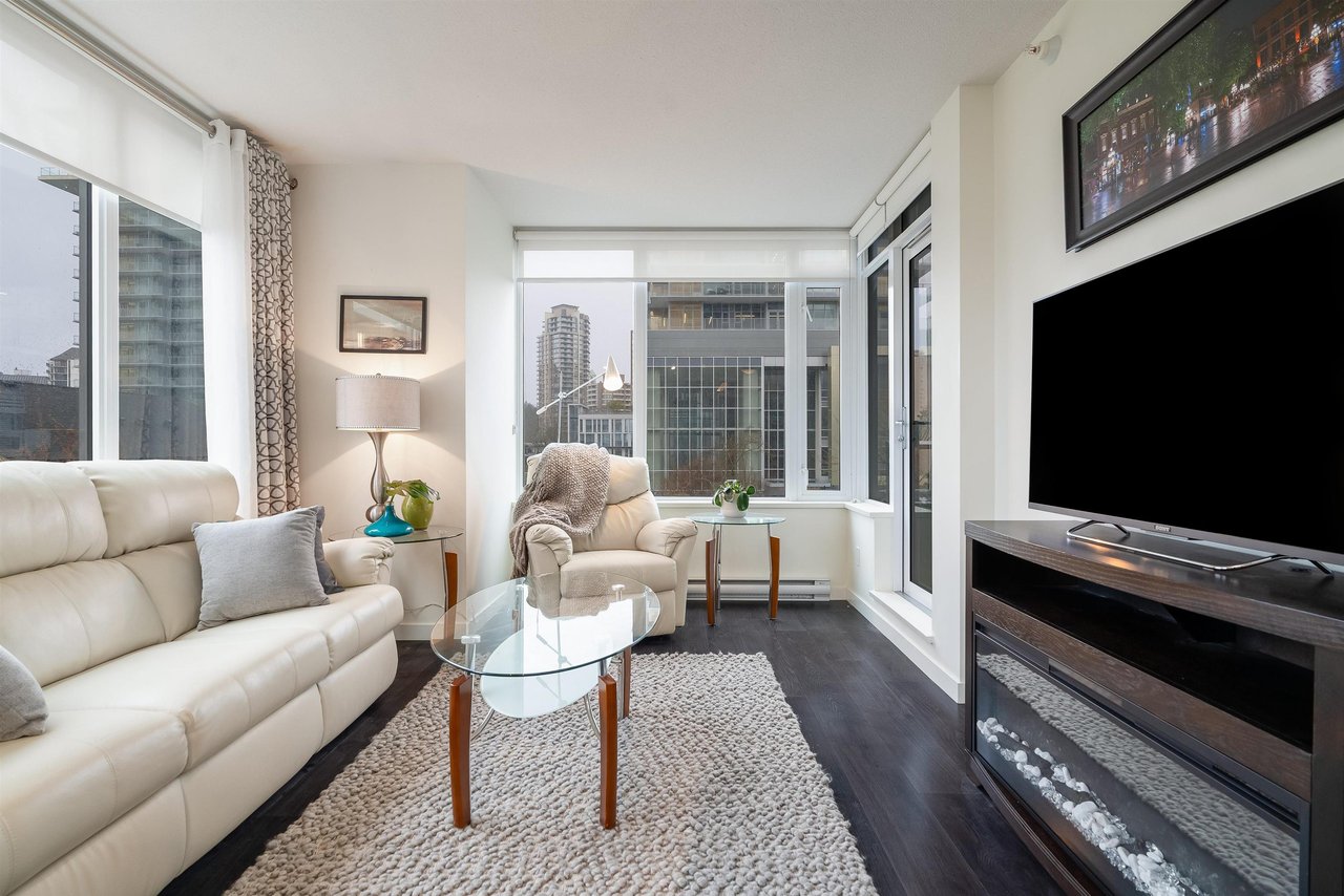 308-6333 Silver Ave