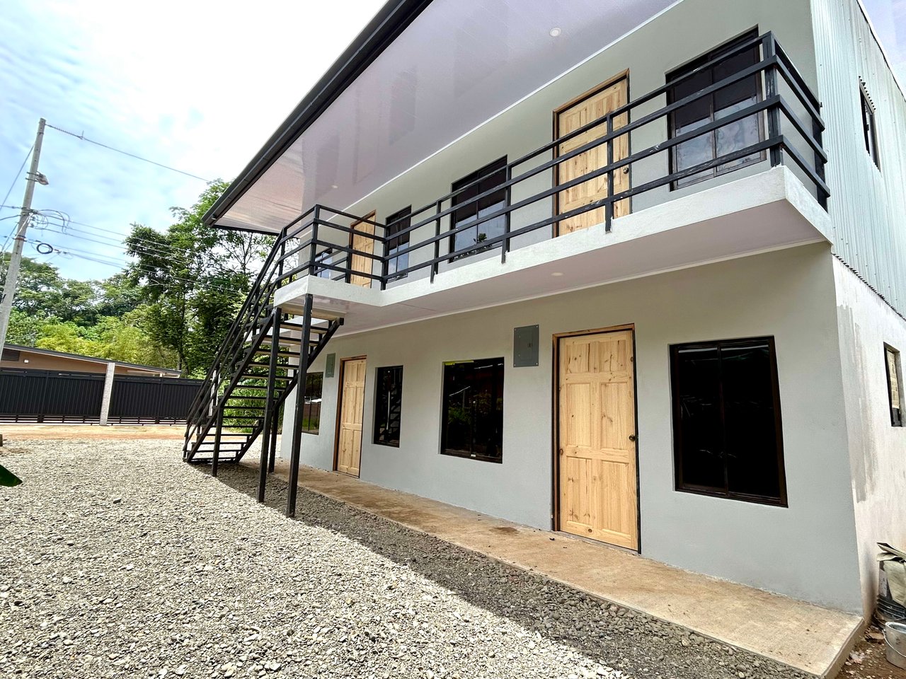 4-Units Mini Apartment In Uvita, Potential Rental income
