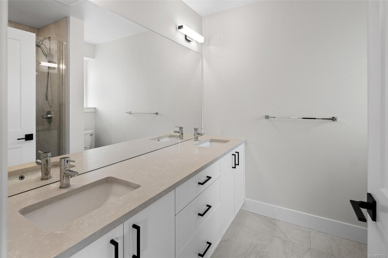 A-6532 Noblewood Pl