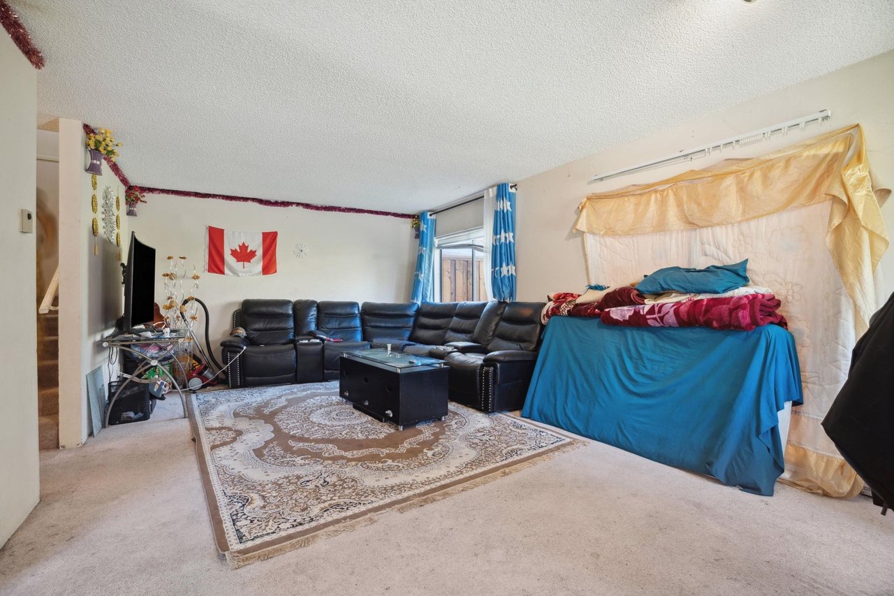44-13990 74 Ave