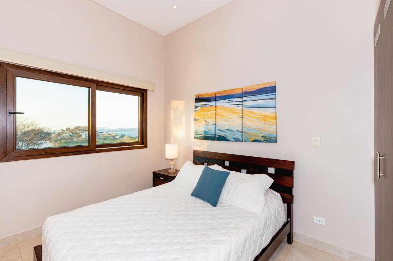 Luxury 6 BR Villa in Flamingo, Incredible Views | Starting At $1,350.00 Daily
