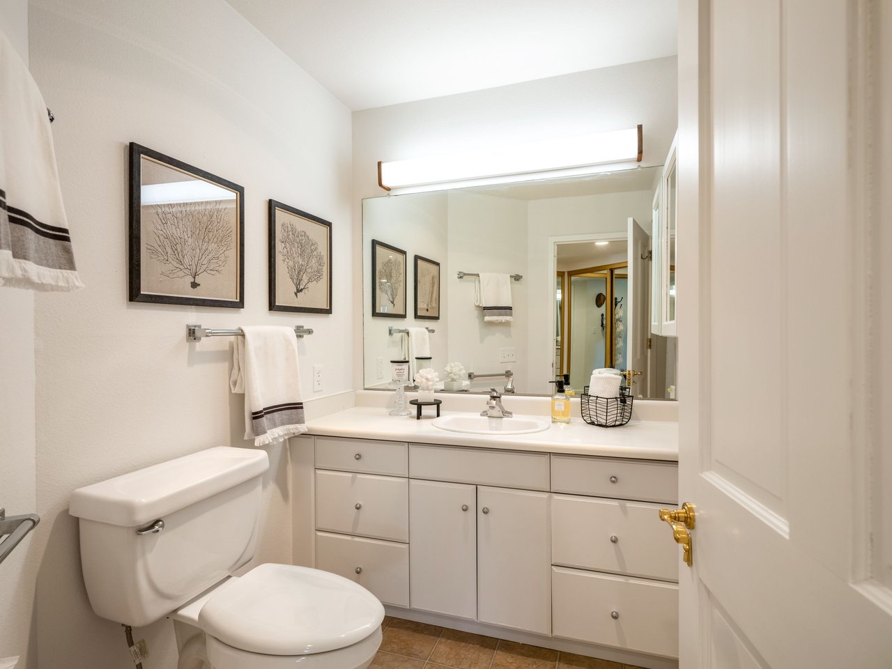 100 Thorndale Drive Unit: 122