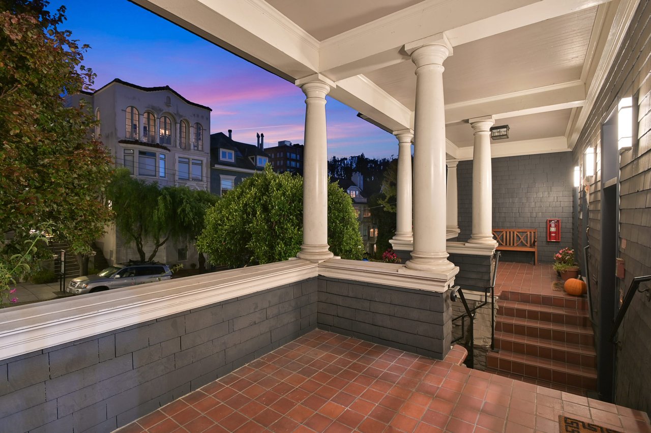 Designer-Renovated 3BD Cow Hollow Condo