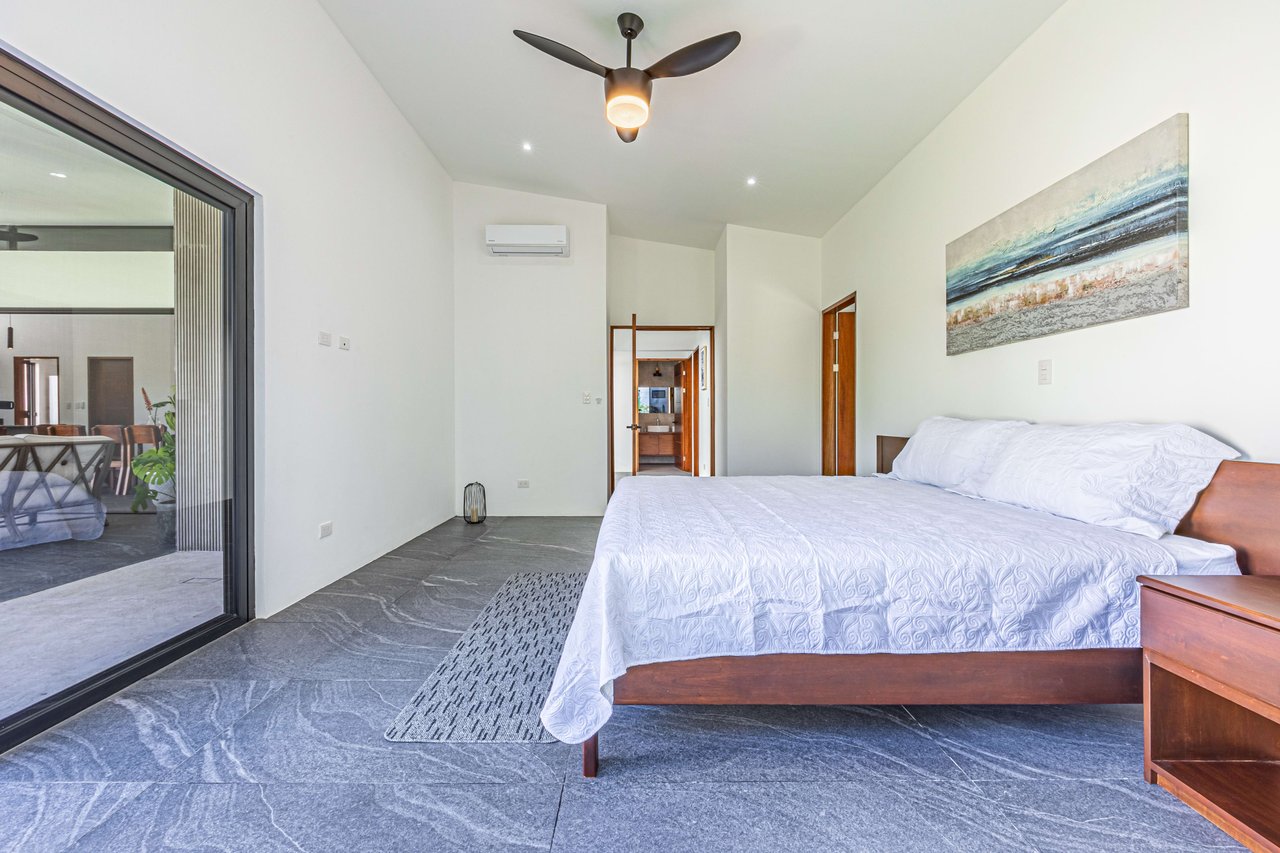 Stylish 3 bed, 3 bath Brand New  Villa in Uvita. 
