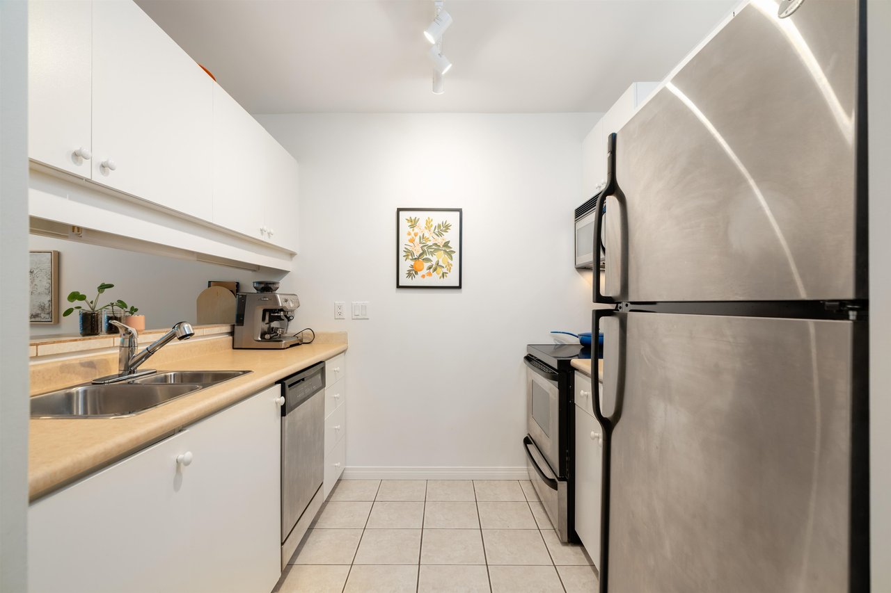 308-3905 Springtree Drive, Vancouver
