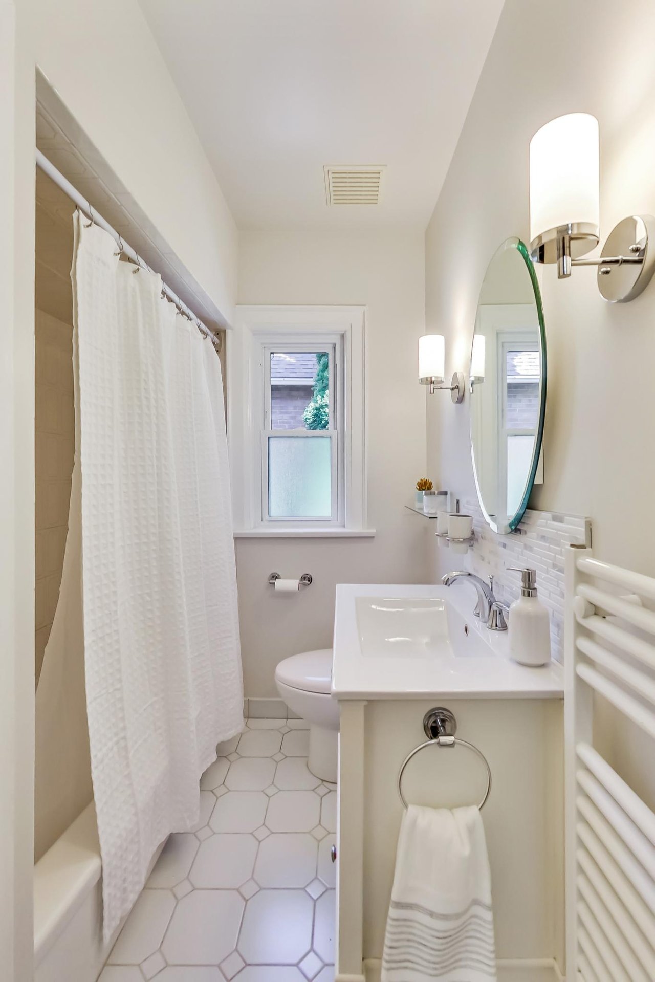 14 Armadale Avenue in Swansea Bloor West