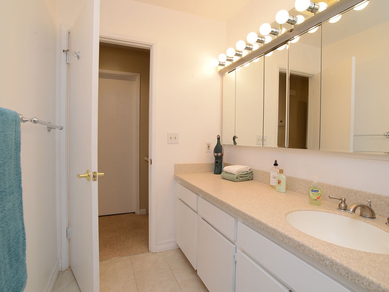 23799 Monterey Salinas Hwy APT 53