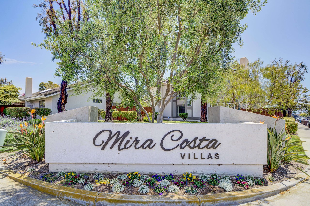 Mira Costa Villas