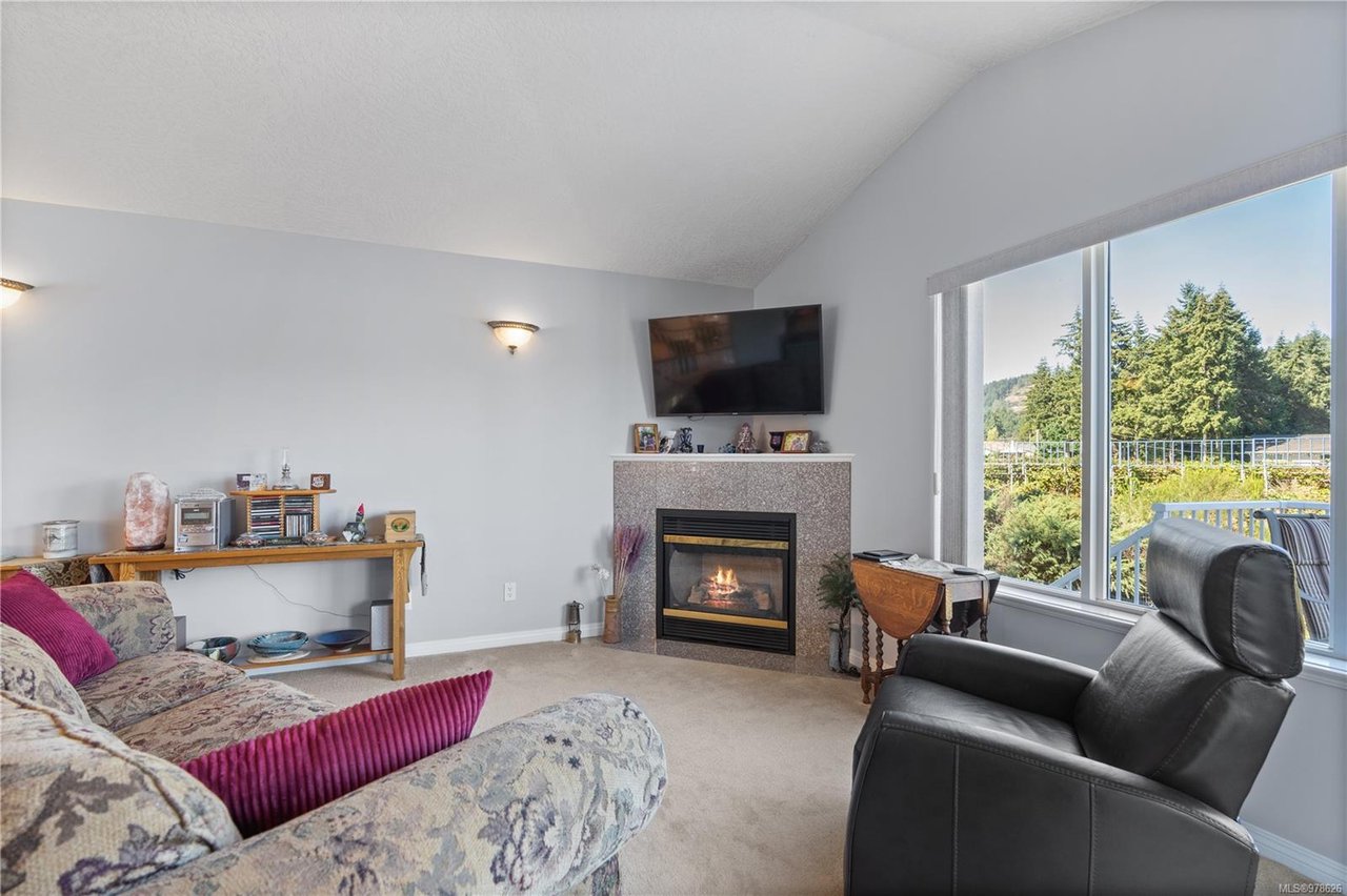 3278 Walfred Pl, Langford