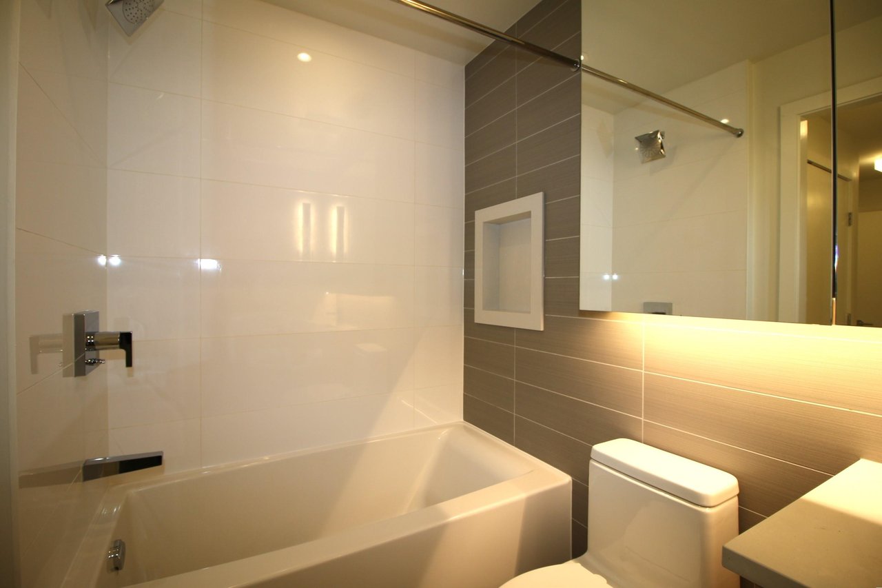 603-3538 Sawmill Cres