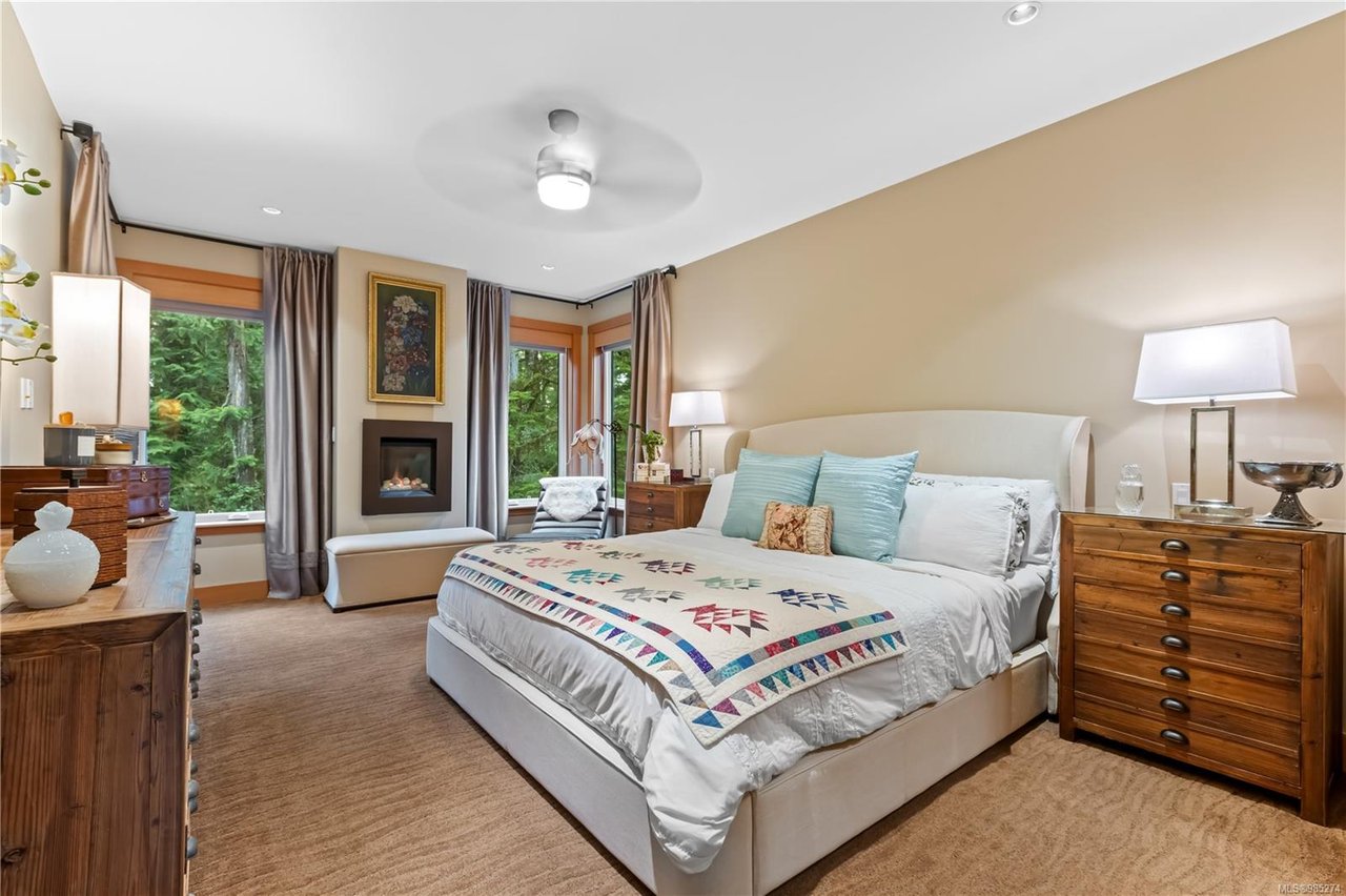 760 Marine Dr