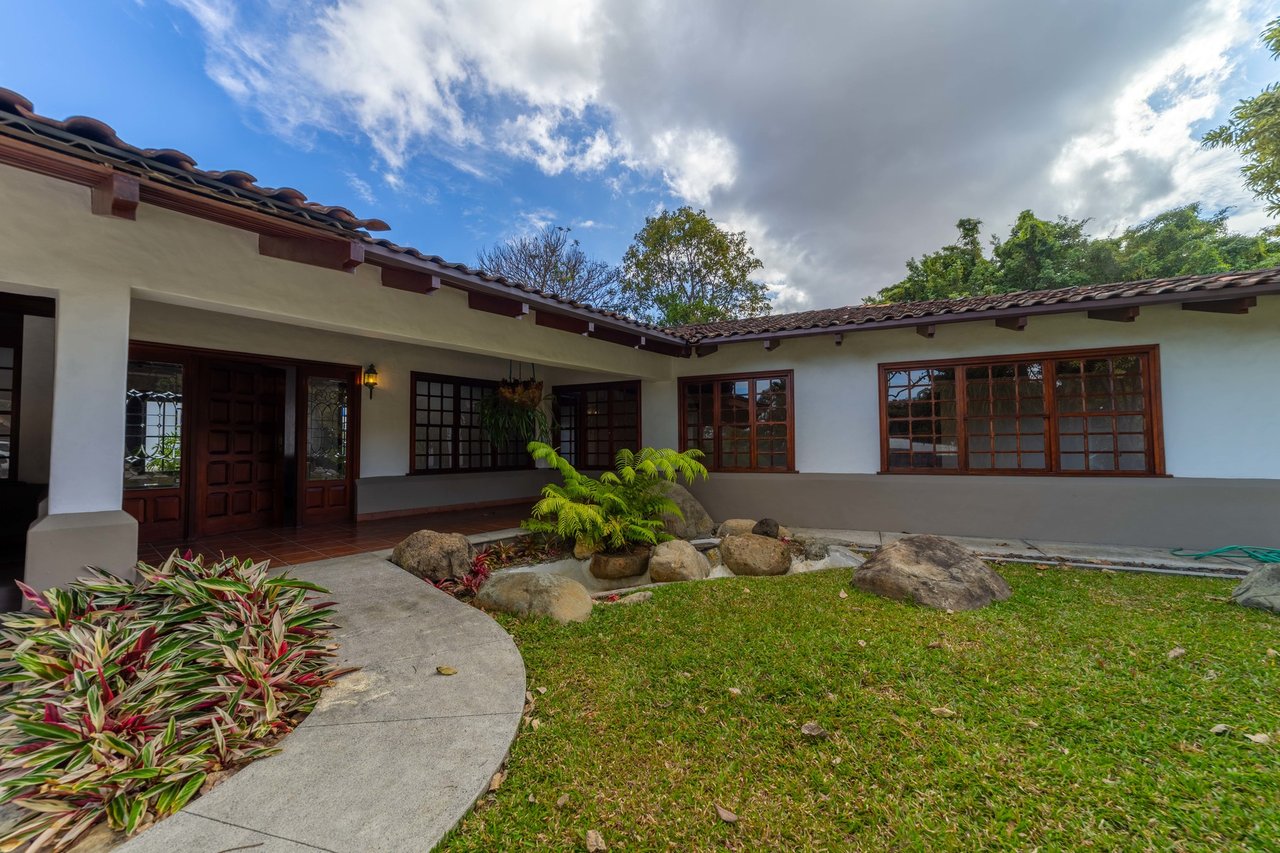 Private Gated Guest House Estate, Escazu, San Jose
