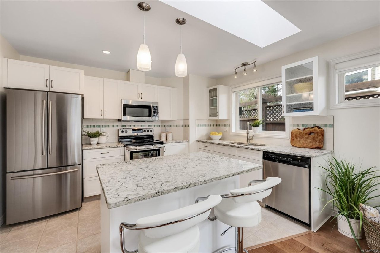 32-108 Aldersmith Pl