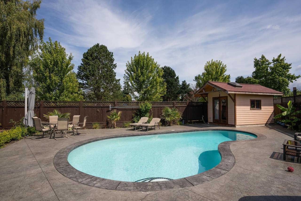 5531 49 Ave