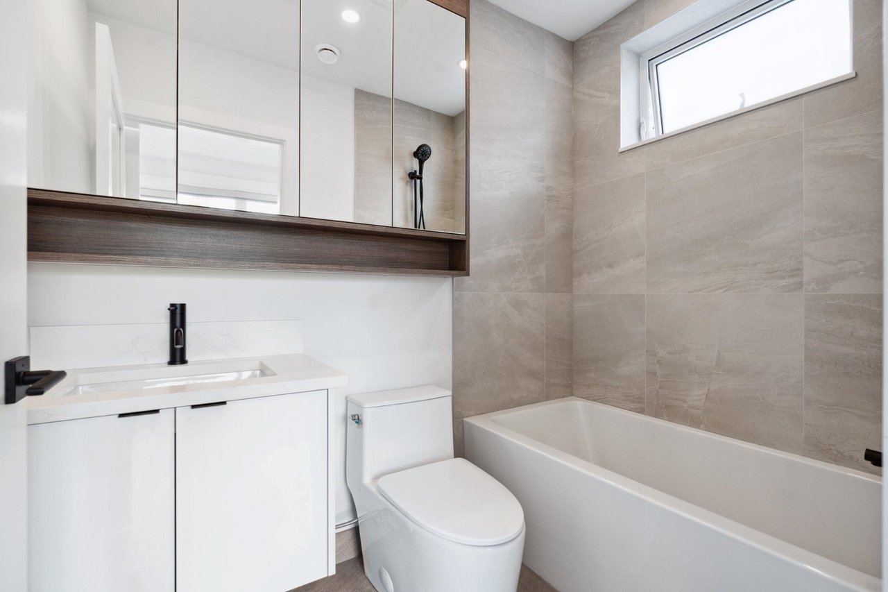 1-2846 Mcgill Street, Vancouver