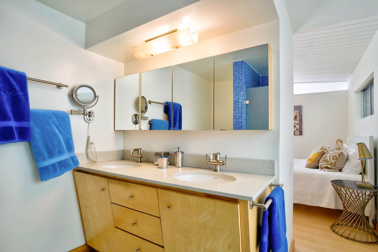 5025 OCEAN VIEW