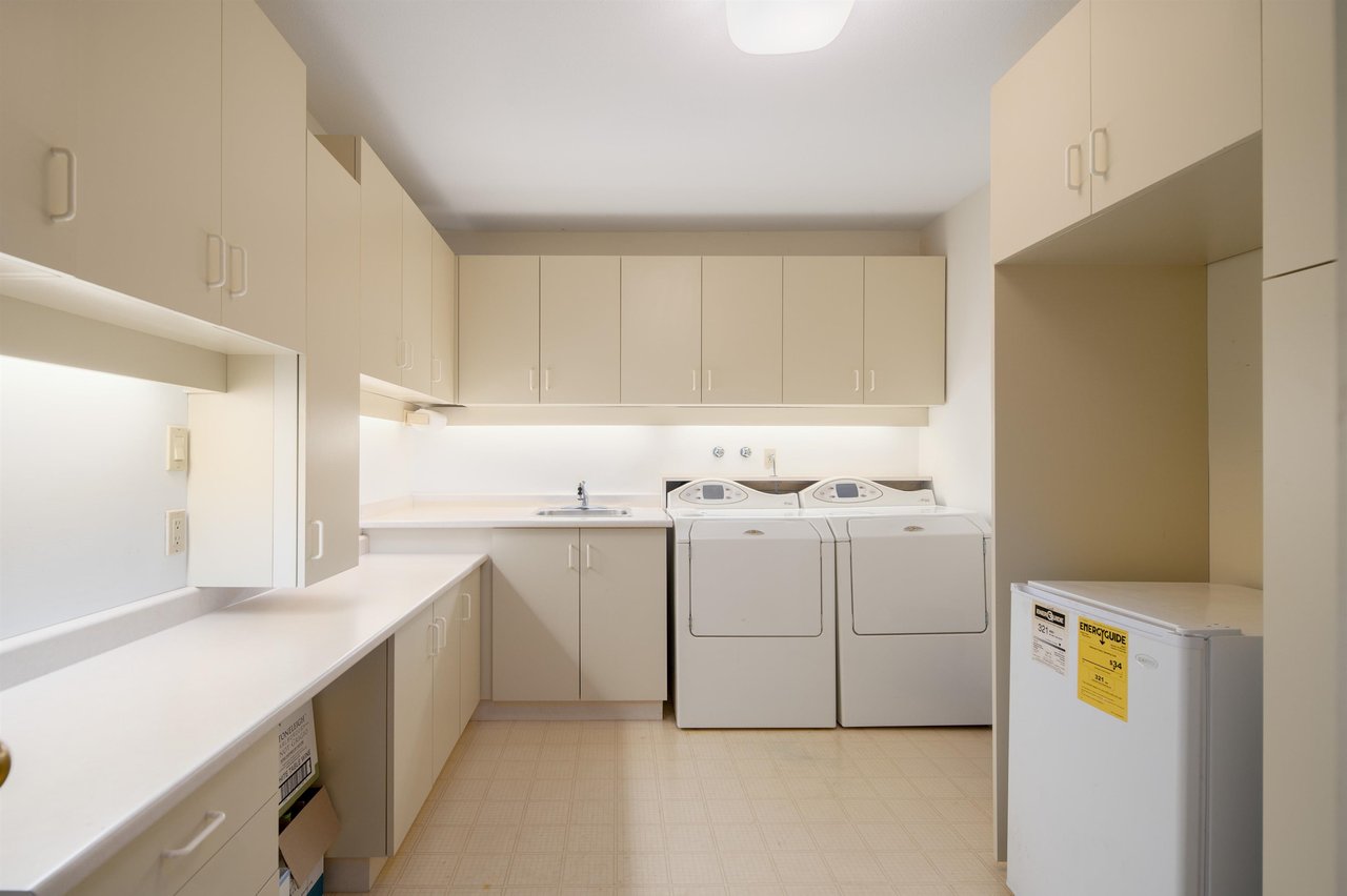 5270 Aspen Cres