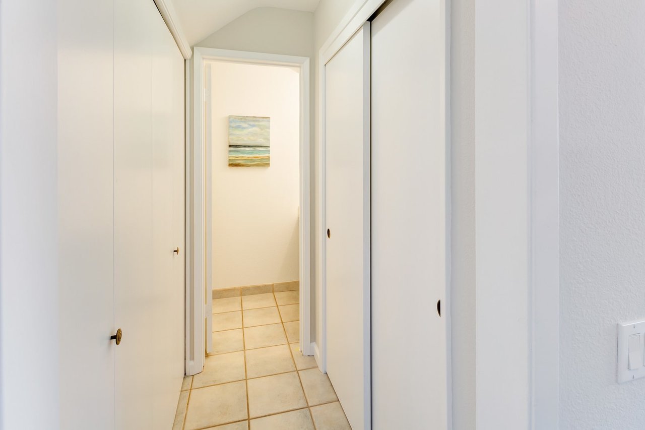 21 Lakeview Court, Novato