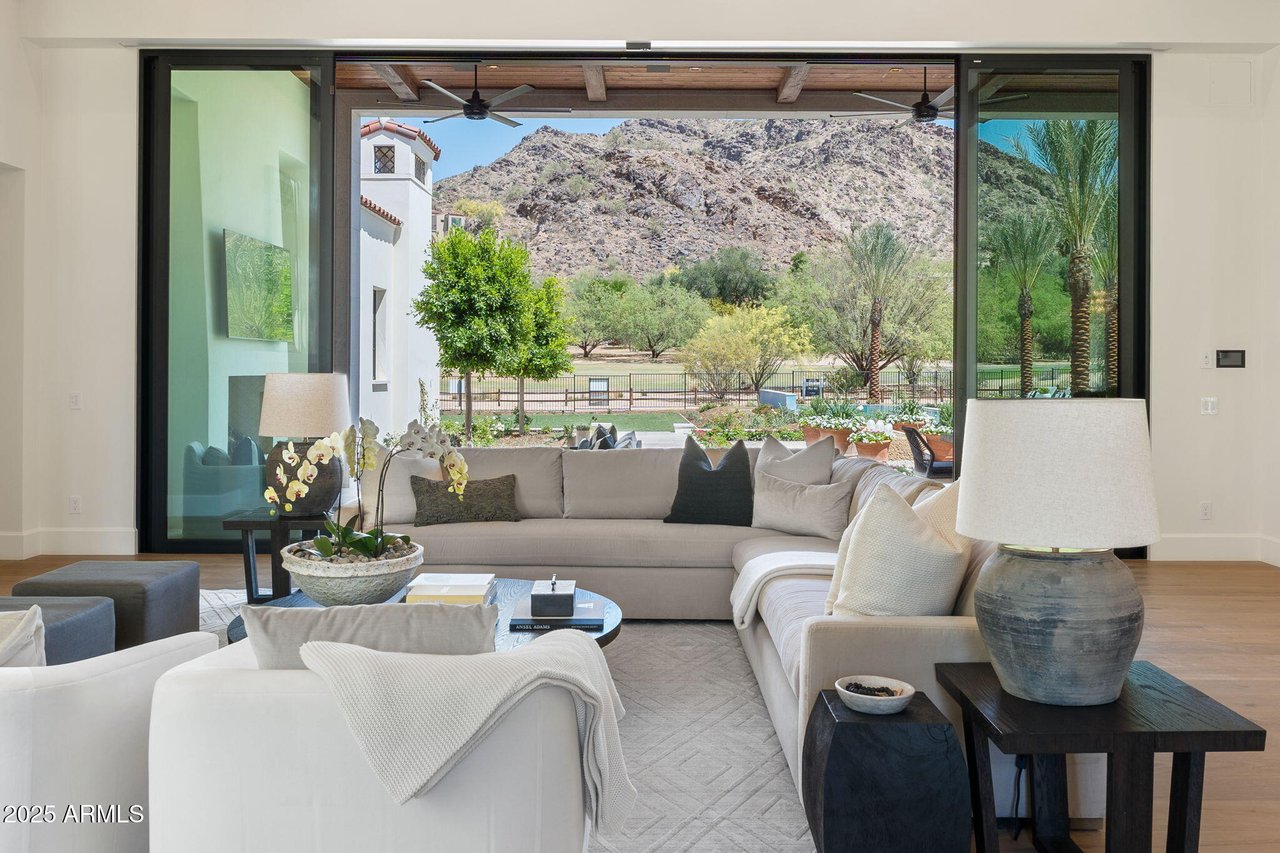 7501 N Eucalyptus Dr