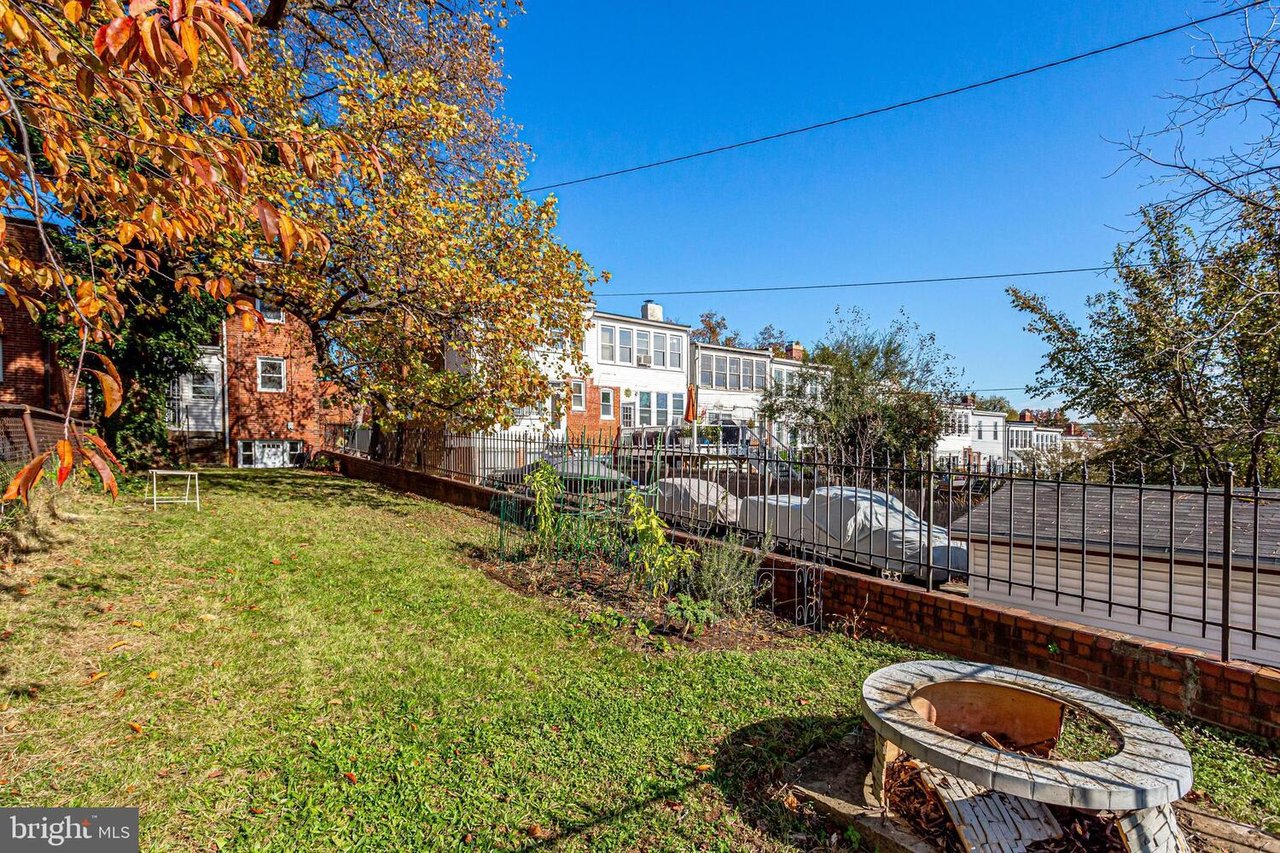 434 Longfellow St NW