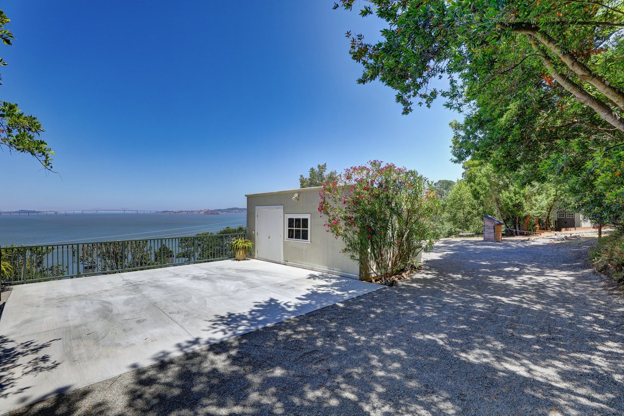 Paradise Retreat