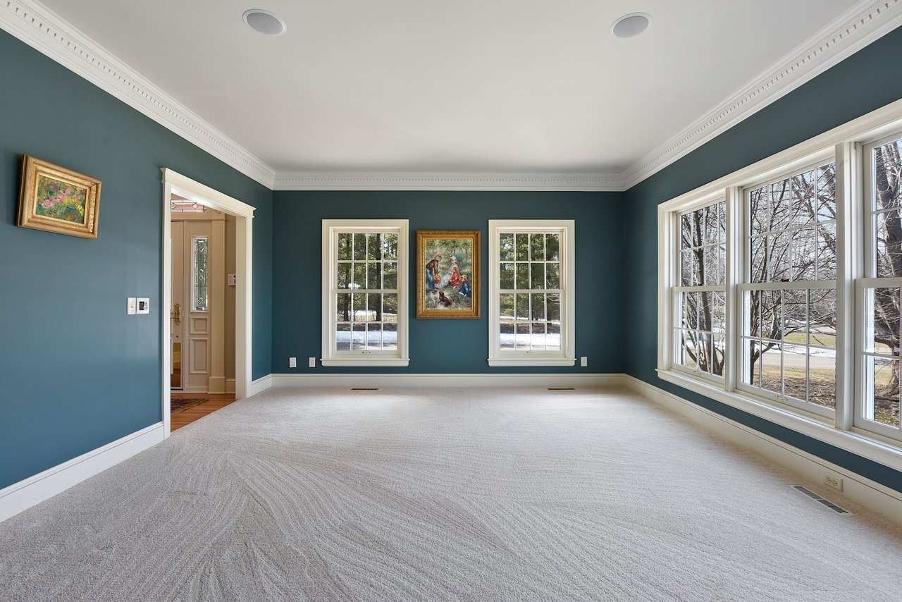 550 Oxford Road, Orono
