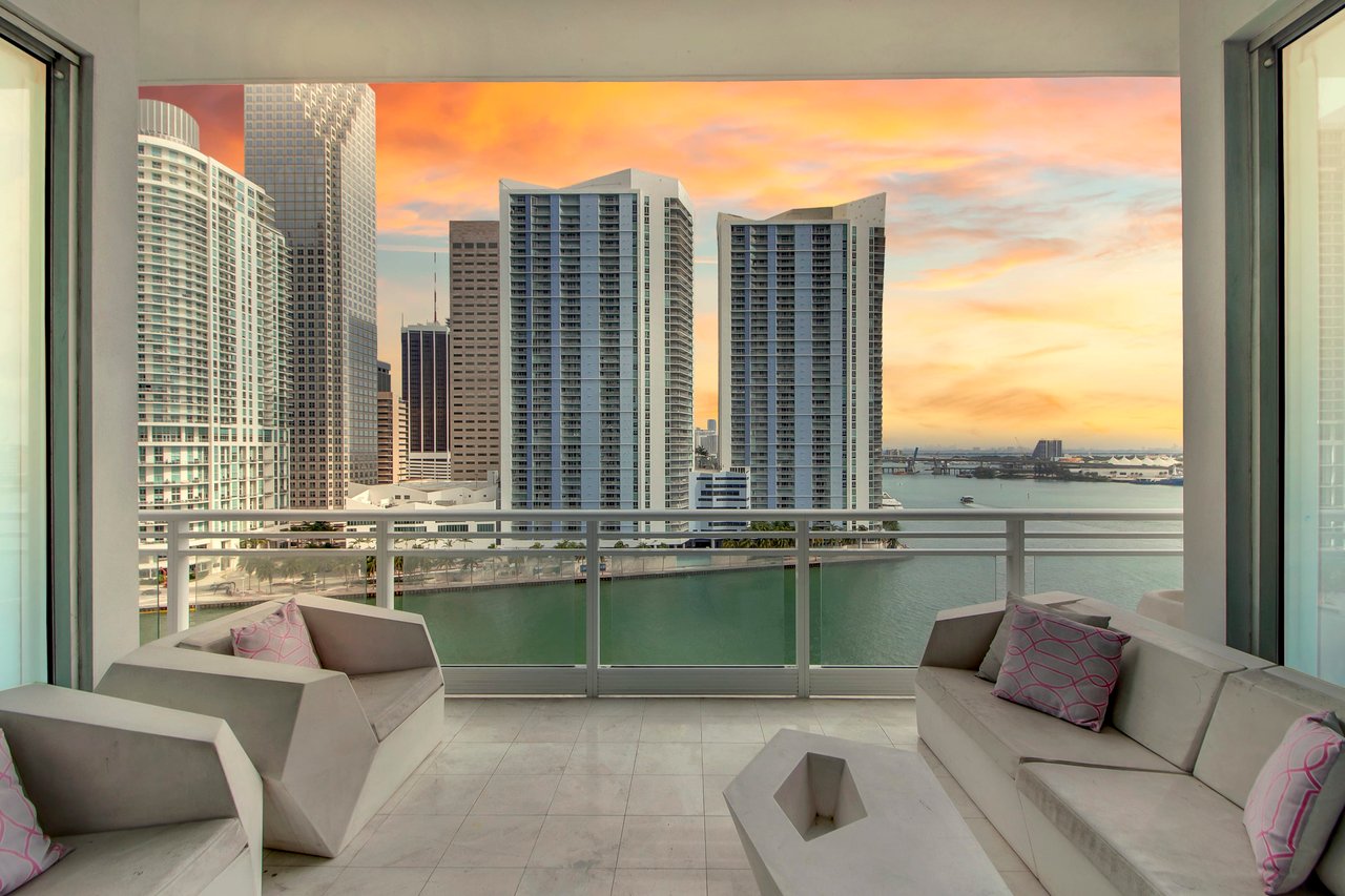 900 Brickell Key Boulevard Unit: 1102