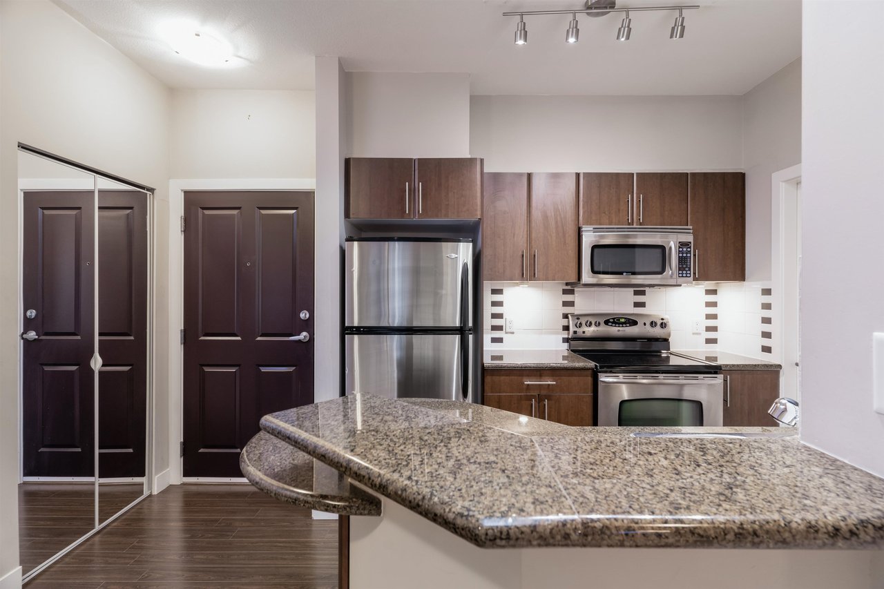111-2330 Wilson Ave
