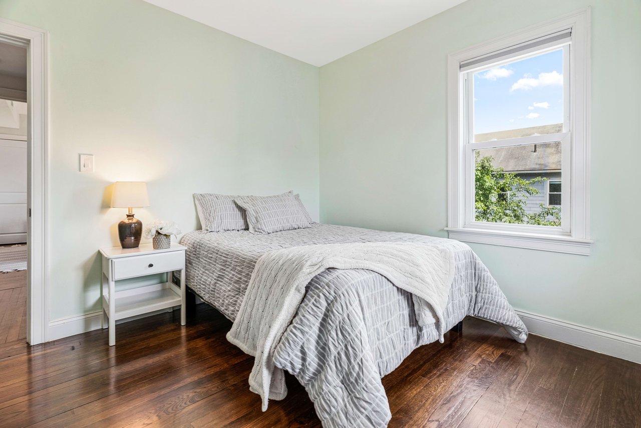 25 Granfield Ave Unit: 2