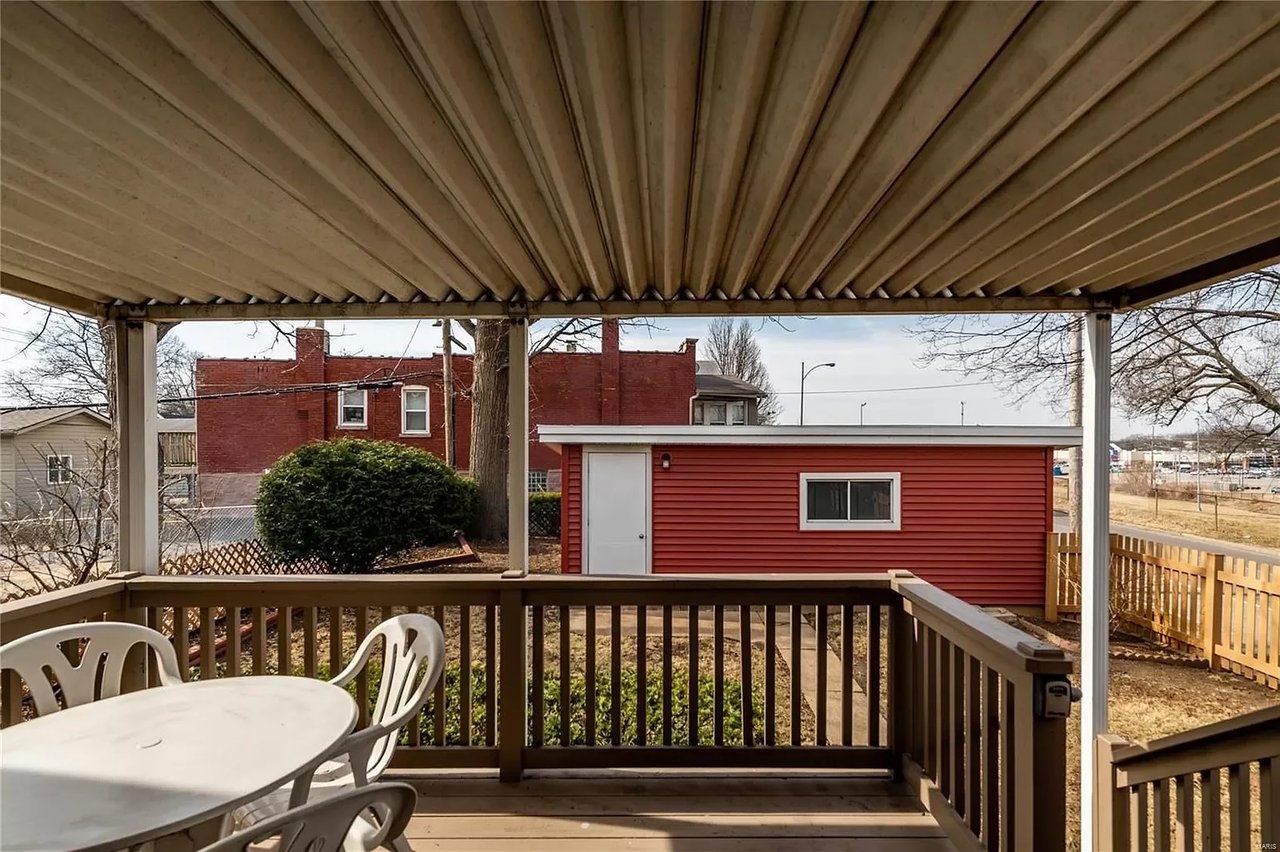 722 Loughborough Ave 