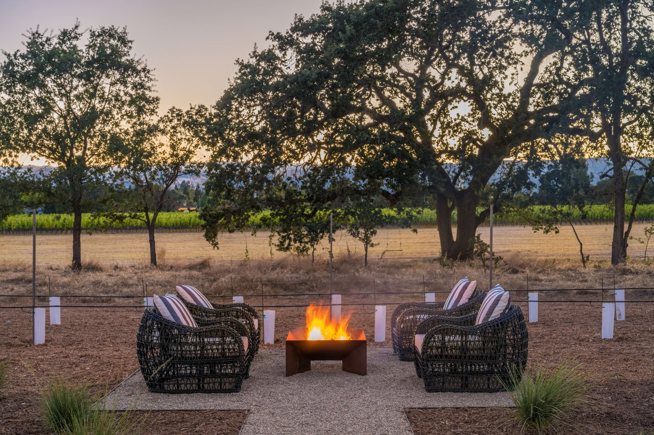 Denmark Court, Sonoma 