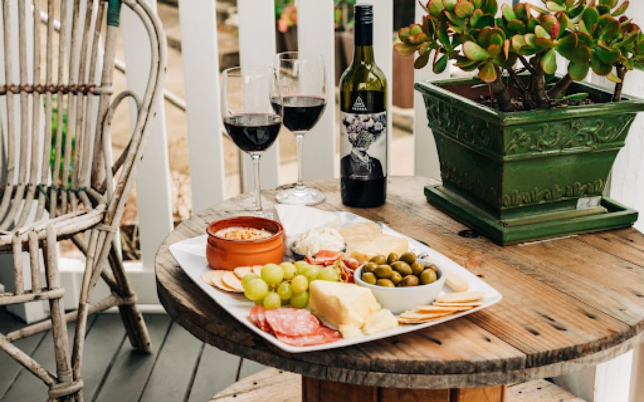 Outdoor Farm Dining In the Catskills