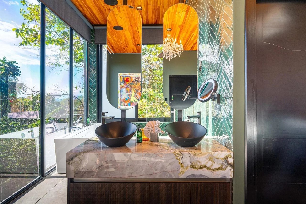 Rooftop Pool Modern Luxury Estate, Manuel Antonio, Puntarenas