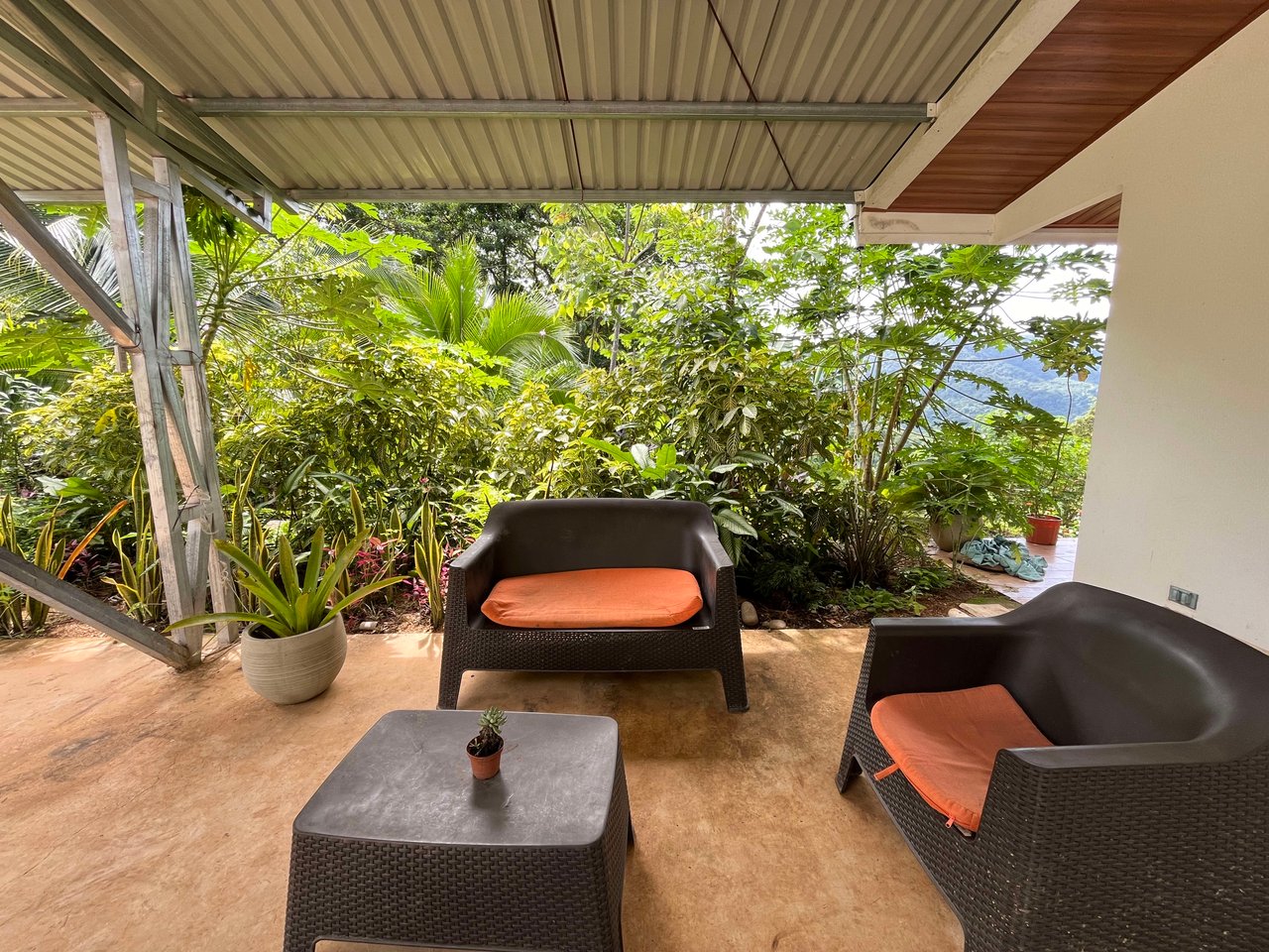 Costa Azul 120-degree Mountain View House With Costarican Wooden House as Lagniappe.