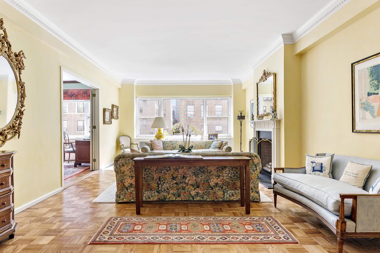 45 E 72nd Street Unit: 12-A