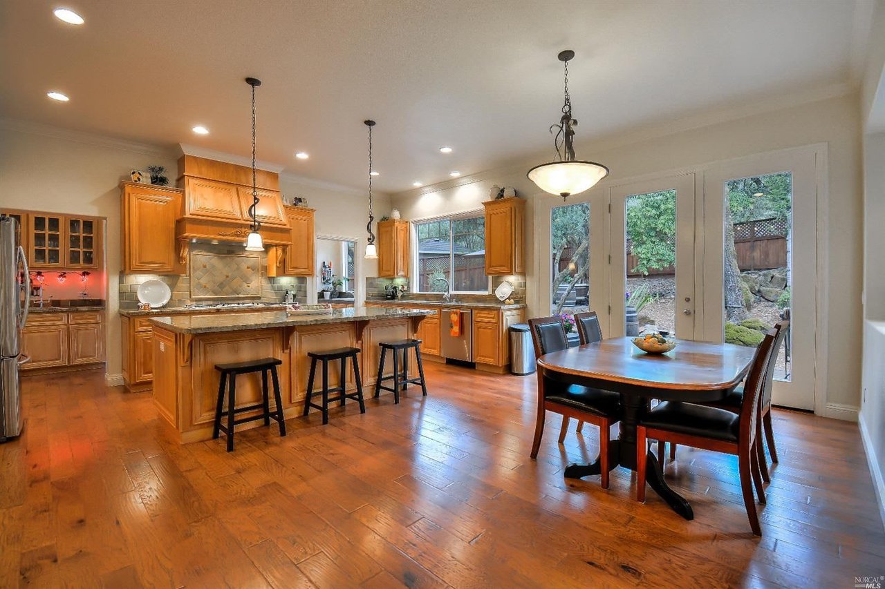 824 Olive Glen Ct