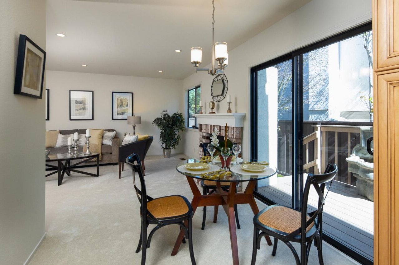 1669 Toyon Court