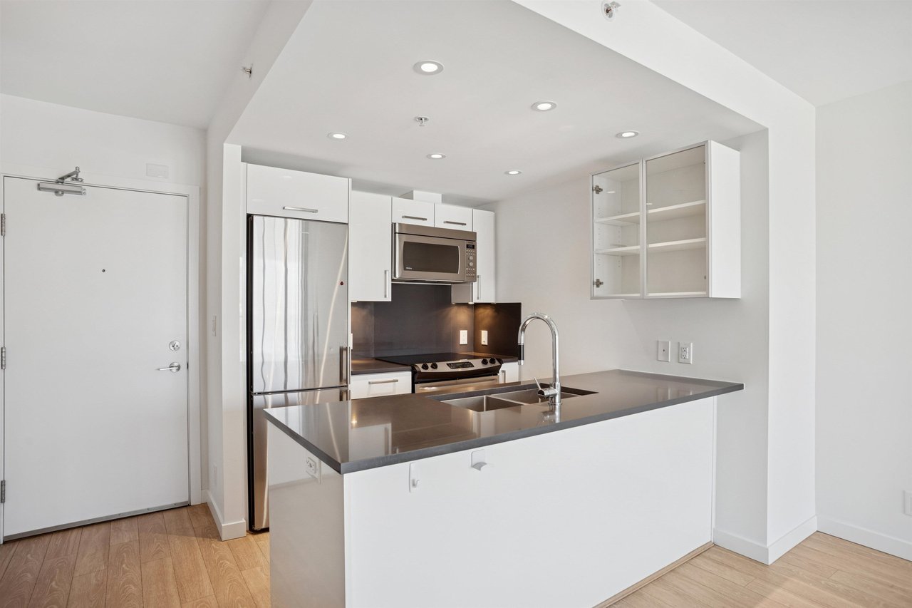 653-955 E Hastings St