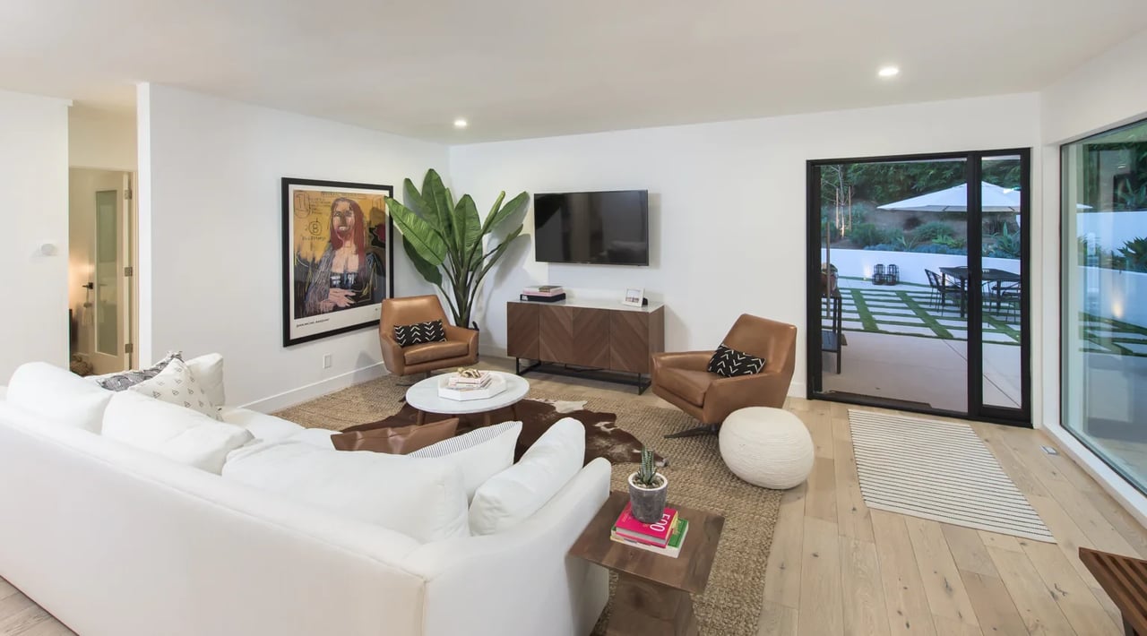 3901 ½ Ventura Canyon
