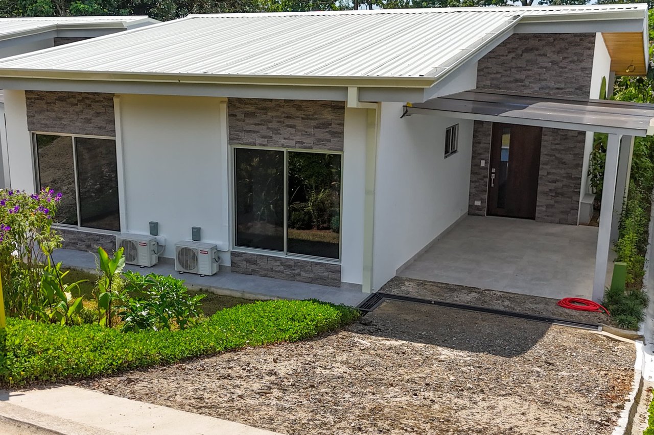 Low-Maintenance 3-Bedroom Villa With Pool & Peaceful Terraza In Villas Vista De La Montaña In Ojochal Costa Rica