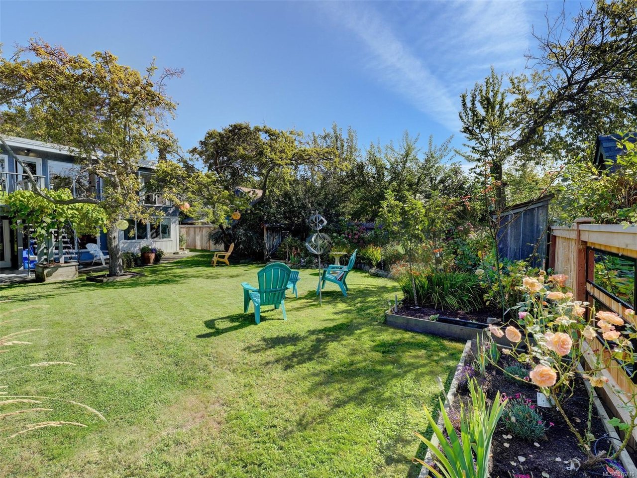2105 Lorne Terr